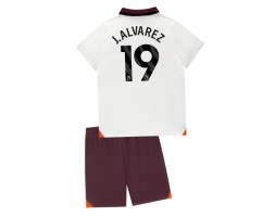 Manchester City Julian Alvarez #19 Koszulka Wyjazdowych Dziecięca 2023-24 Krótki Rękaw (+ Krótkie spodenki)